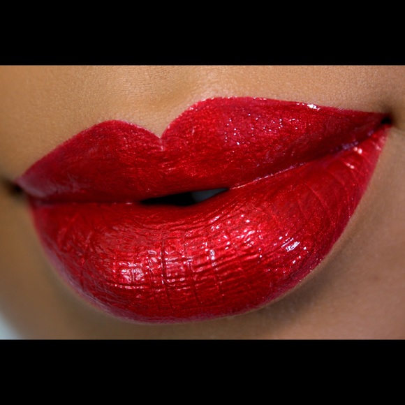 SOLD Smashbox travel size Be Legendary liquid metal lipgloss in Crimson Chrome - Picture 5 of 5